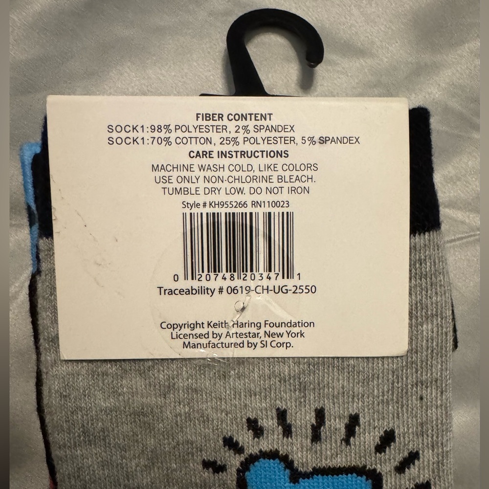 🚫SOLD🚫 Men's KEITH HARING Bold Art Socks - 2 Pairs
Size 10-13 - Picture 3 of 6